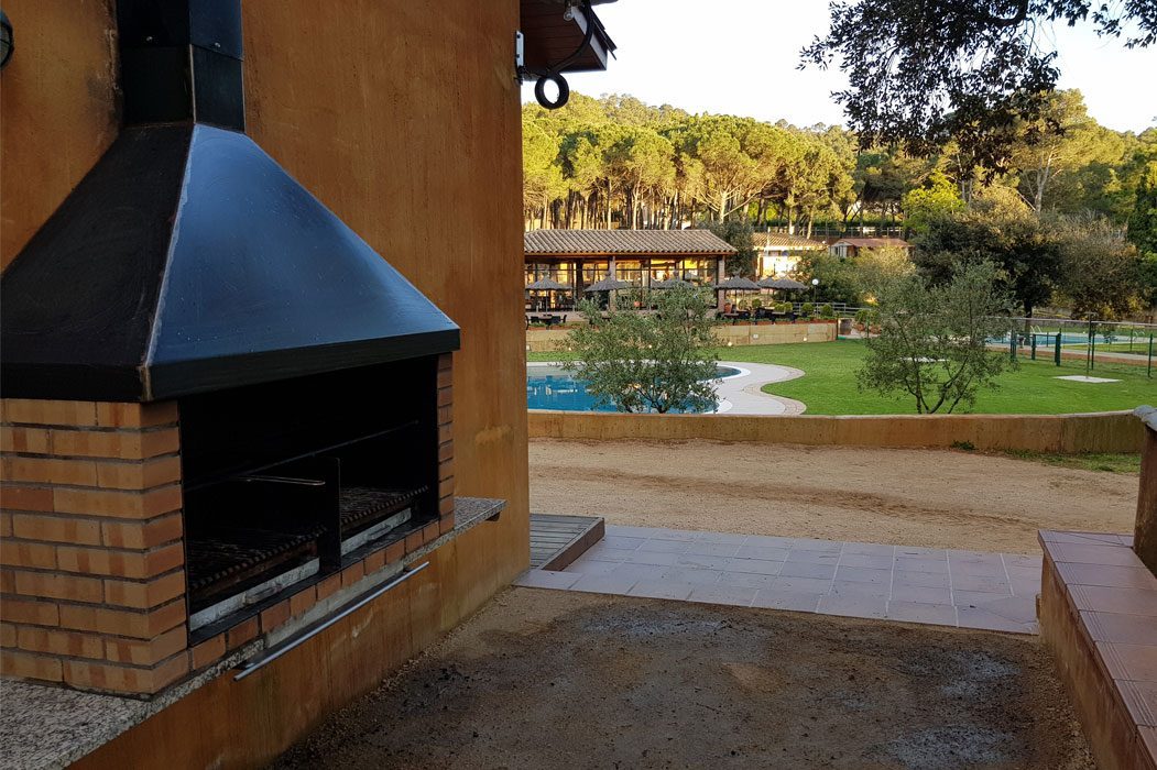ec:serveis/barbacoa_1.jpg