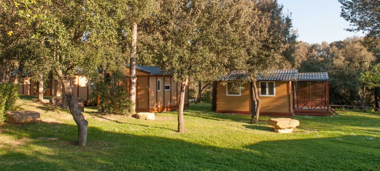 ec:allotjaments/bungalow-5/slider-bungalow-5pax-2.jpg